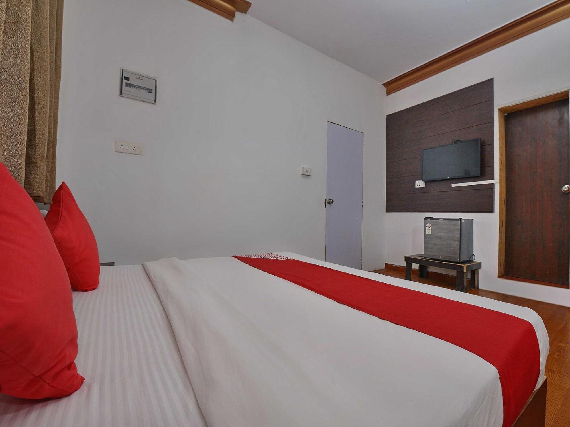 Collection O Retreat Morjim Resort Экстерьер фото