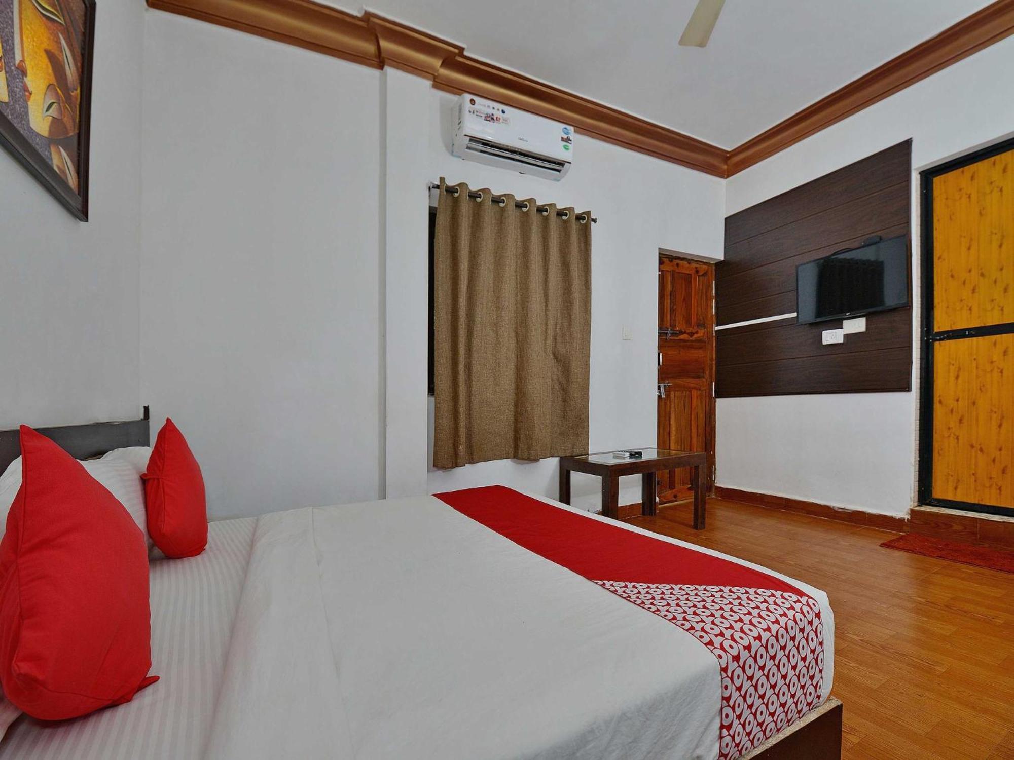 Collection O Retreat Morjim Resort Экстерьер фото