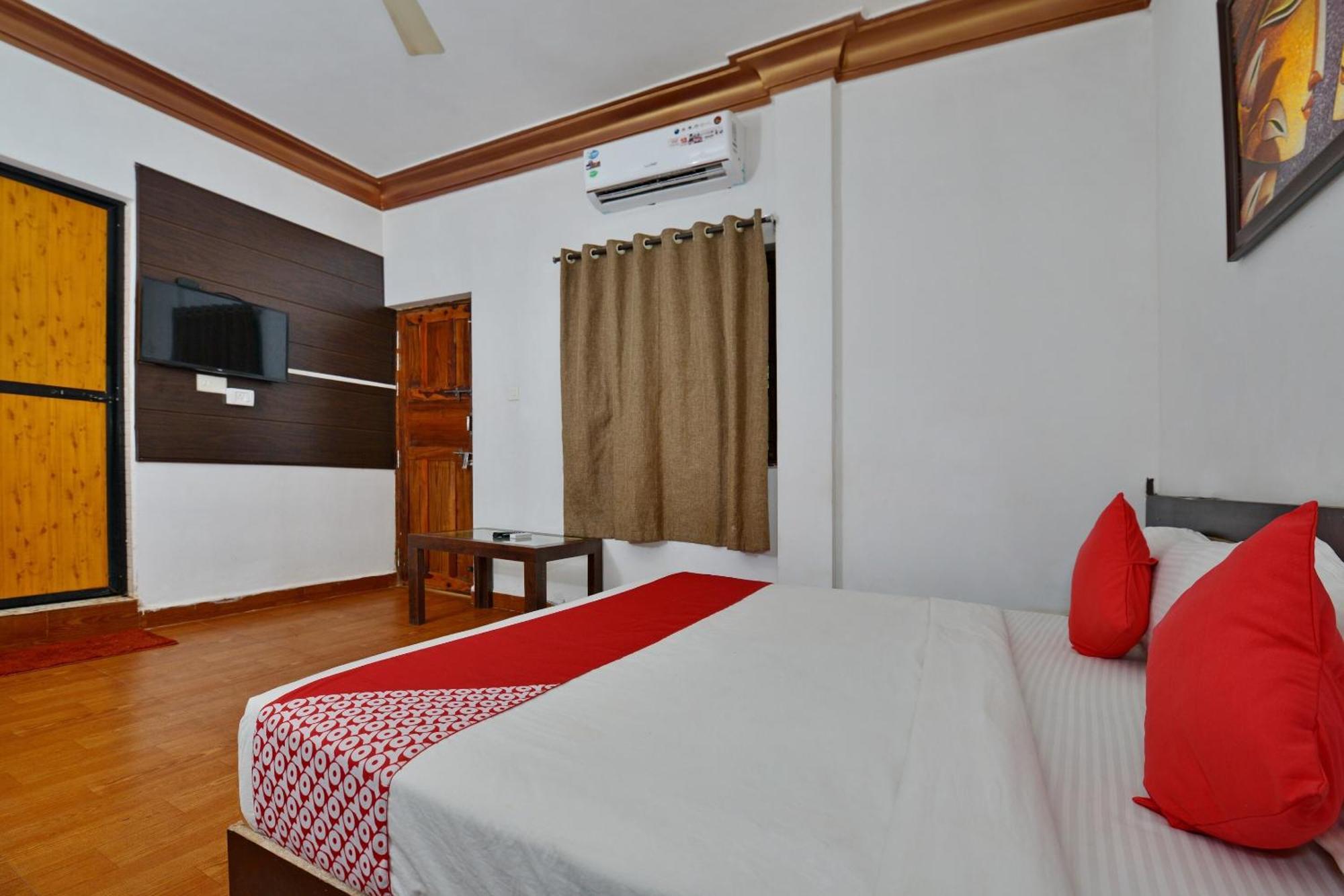 Collection O Retreat Morjim Resort Экстерьер фото