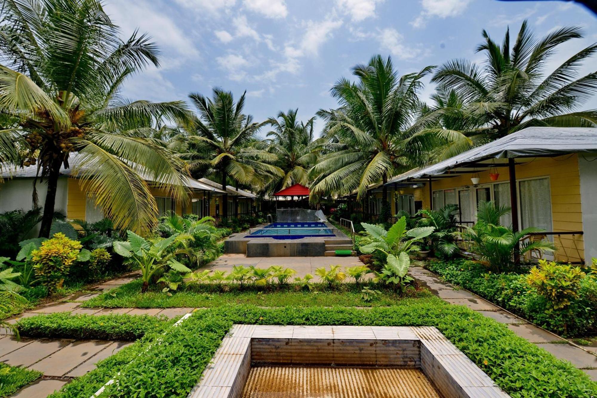 Collection O Retreat Morjim Resort Экстерьер фото