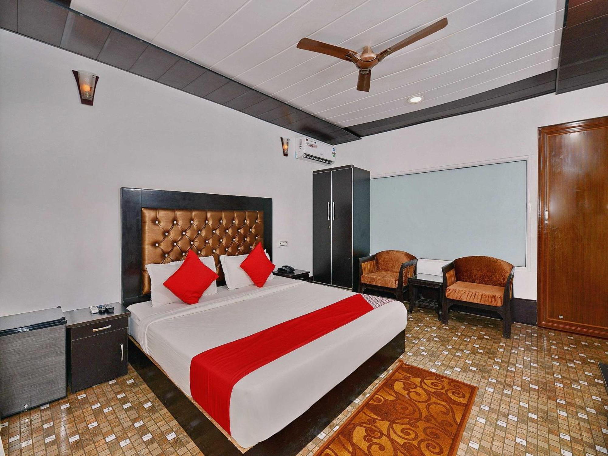 Collection O Retreat Morjim Resort Экстерьер фото