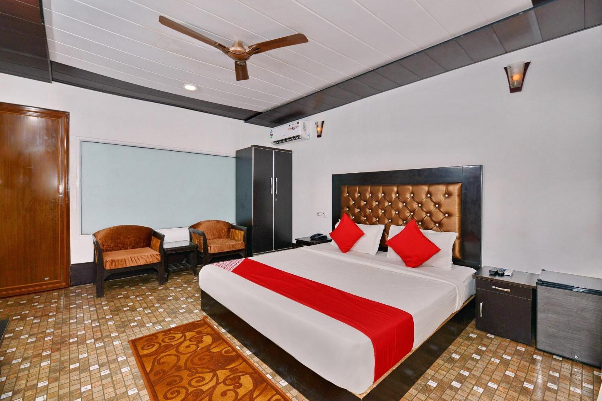 Collection O Retreat Morjim Resort Экстерьер фото